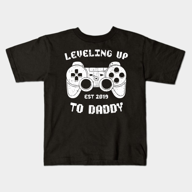 Leveling up to Daddy T-shirt Kids T-Shirt by luisharun